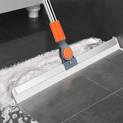 Balai nettoyage sol dans salle de bain