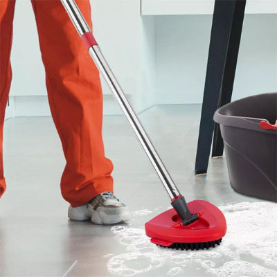 Brosse pour balai sur carreau